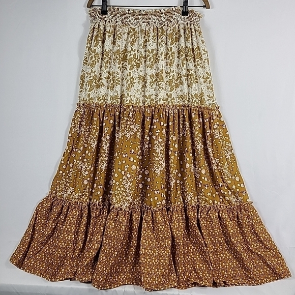 hailey & co Dresses & Skirts - NEW Hailey & Co Women's Make Me Feel Good Floral Maxi Skirt Cream/Yellow Sz XL